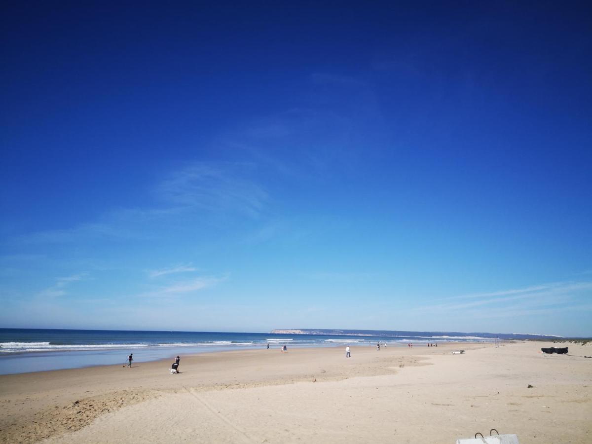 Entres Dos Paraisos: Zahara De Los Atunes Y Tarifa La Zarzuela Exteriör bild